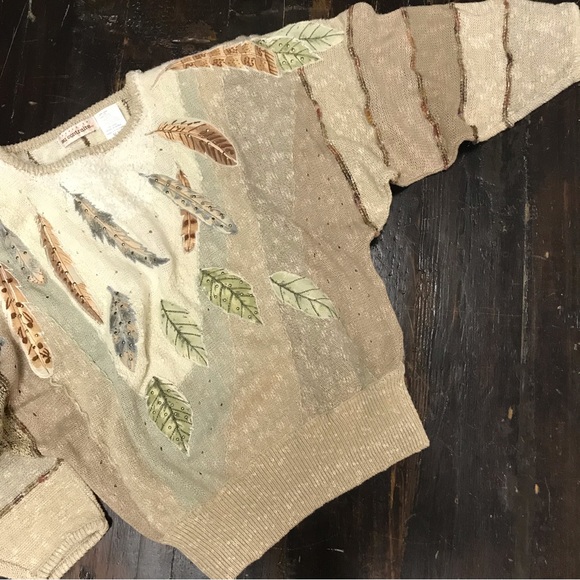 Vintage Dolman Sleeve ‘Leaves and Feathers’ Sweater - Picture 4 of 8